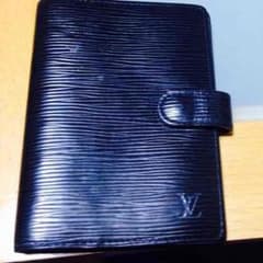 ルイ ヴィトン エピ柄のサムネイル