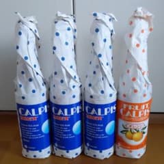 昭和レトロ　カルピス＆フルーツカルピスオレンジ瓶　(飲めません)のサムネイル