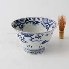 中国美術 古玩 乾隆年製 底款 青華 染付 鉢 波雲 蛸唐草文 唐物 盃洗 中国美術 古玩 乾隆年製 底款 青華 染付 鉢 波雲 蛸唐草文 唐物 盃洗
