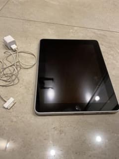 iPad Wi-Fiモデル 64GB MB294Jのサムネイル