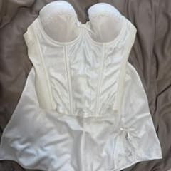huggebridalブライダルインナー 2点セットb70のサムネイル