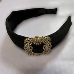 ビジュー付き ブラックカチューシャ ヘアアクセサリー 上品のサムネイル