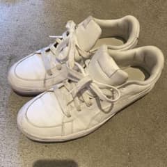 PUMA ホワイト スニーカー 27cmのサムネイル