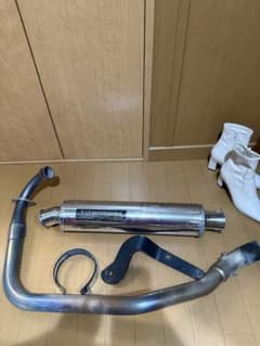 早い者勝ち！SR400 ヨシムラサイクロン フルエキマフラーのサムネイル