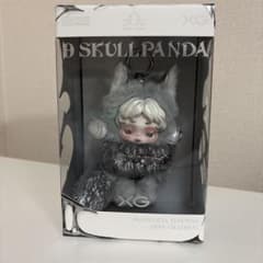 【正規品】POP MART SKULLPANDA ぬいぐるみペンダント 日本限定のサムネイル