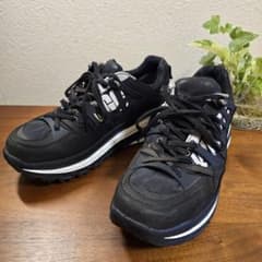 新品未使用☆箱・袋付き☆UGG ブラック スニーカー¥17800 198605296178_MAIN_kyl8pb2ygu.