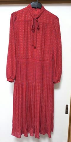 昭和レトロ ボウタイ ワンピース 赤 レッド 総柄 70年代風のサムネイル