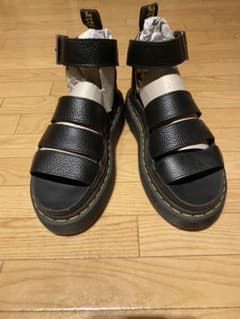 ドクターマーチン Dr.Martens サンダル 23、uk3クラリッサ 厚底のサムネイル