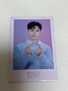 SEVENTEEN バーノン 缶バッジ LOVEのサムネイル