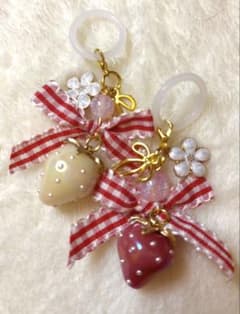 いちごめじるしチャームハンドメイド チャーム 2個セットアンブレラマーカーのサムネイル