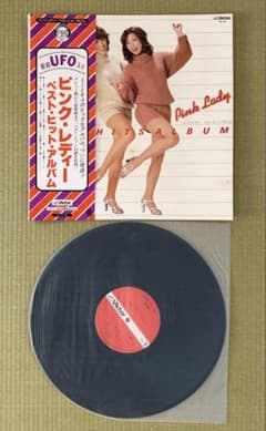 LPレコード ピンク・レディー ベストヒットアルバム - メルカリ