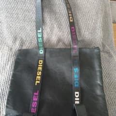 DIESEL ロゴ入りブラックトートバッグのサムネイル