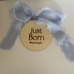 just bornのサムネイル