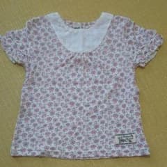 花柄トップスのサムネイル