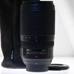 望遠ズームレンズ ニコン AF-S VR 70-300mm f/4.5-5.6Gのサムネイル