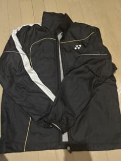 YONEX ウィンドブレーカー　ウォーマー　黒　Mサイズのサムネイル