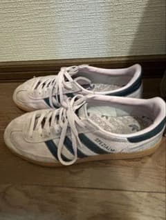 adidas SPEZIAL ピンクスニーカーのサムネイル