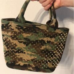お値下げ！トートバッグ スタッズ 鞄のサムネイル