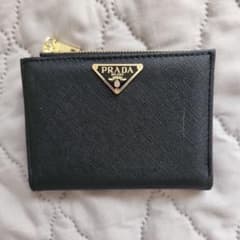 PRADA ノベルティ 二つ折り財布 ブラック - メルカリ