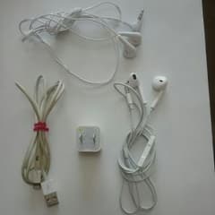 [純正品]アップiPhone 充電器+充電ケーブル+appleイヤホン一式のサムネイル