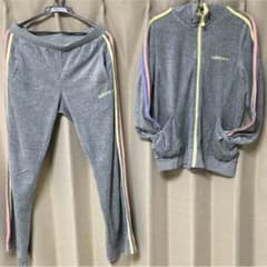 adidasジャージセットのサムネイル