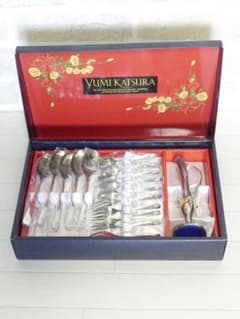 【未使用】桂由美 カトラリー・一輪挿しセットのサムネイル