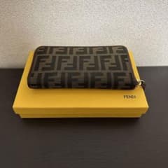 FENDI 財布 長財布のサムネイル
