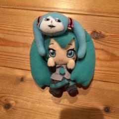 初音ミク×シテヤンヨ ぬいぐるみマスコット 3種 初音ミク シテヤンヨ ぬいぐるみ マスコット キーホルダー - メルカリ