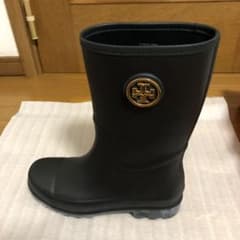 トリーバーチ　レインブーツ 長靴　9Mサイズ　黒色　金ロゴのサムネイル