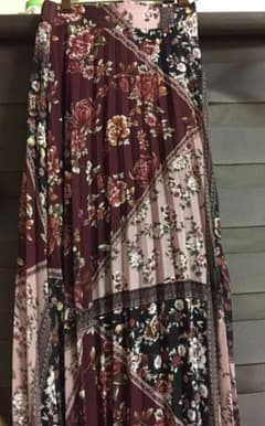 Re:EDIT  新品.タグ付き花柄プリーツスカートのサムネイル