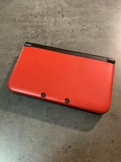 ニンテンドー3DS LL レッド×ブラックのサムネイル