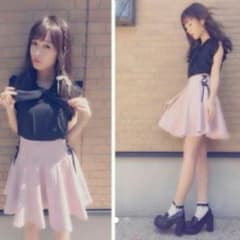 前田希美 スナイデル ヒールローファーのサムネイル