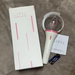 STAYC 公式ペンライトのサムネイル