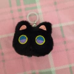 Black cat face type fluffy keychain