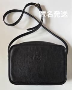 匿名発送】IL BISONTE レザー ショルダーバッグ ブラック - メルカリ