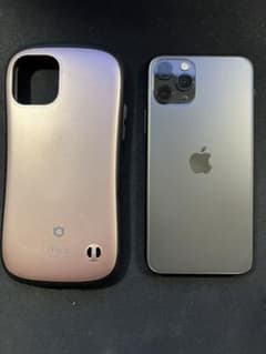 iPhone11Pro simフリー　スペースグレイ64gモデルケース付きのサムネイル