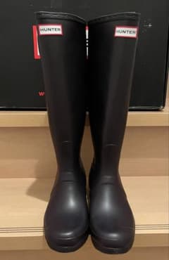 HUNTER ブラック レインブーツ バックル付きのサムネイル