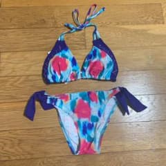 ロキシービキニのサムネイル