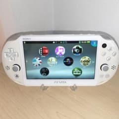 管理A4 ジャンク扱い PCH-2000 VITA ホワイト 本体 - メルカリ