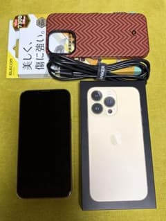 iPhone 13 Pro 128GB ゴールド 付属品未使用＋おまけ付きのサムネイル