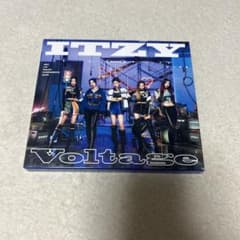 ITZY Voltage CD+DVD特典ポストカード、トレカ付きのサムネイル