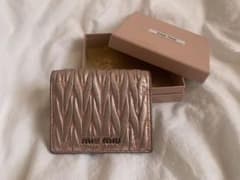 miumiu 折り財布のサムネイル