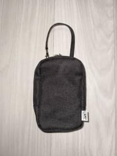 廃盤•希少•新品!L'AMI+充電中もホールド!モバイルケースFelissimoのサムネイル