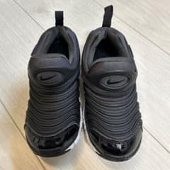 NIKEダイナモフリー　18cm 黒のサムネイル