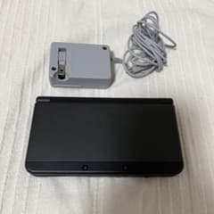 New ニンテンドー 3DS 本体＋充電器のサムネイル