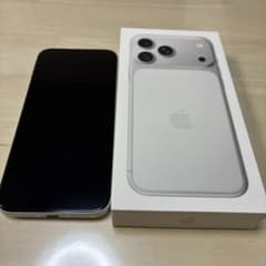極美品Apple iPhone 17promax silver 512GBのサムネイル