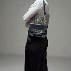 FURLA キャロル 2way ショルダーバッグ チェーン 斜めがけ 肩がけ可能 