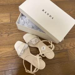 RANDA メタルパーツストラップサンダルのサムネイル