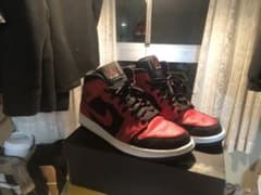 NIKEナイキ AJ1MID  エアジョーダン1 MIDのサムネイル