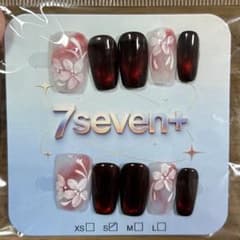 【まとめ買い値引き】ネイルチップ スクエア レッド 花柄 冬デザインのサムネイル